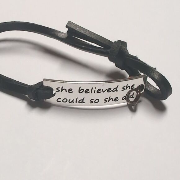 105 Charming Life Black Strand Silver Plate Engraved She Believed She Could - Picture 2 of 5